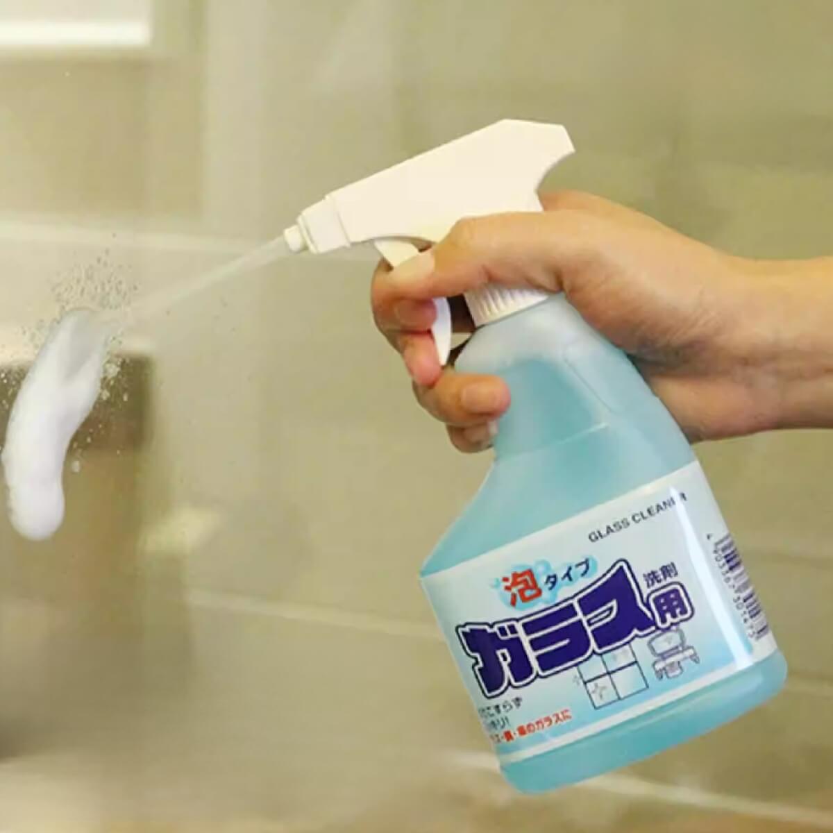Chai xịt vệ sinh kính Rocket 300ml – Làm Sạch Kính Sáng Bóng, Không Vệt Sọc