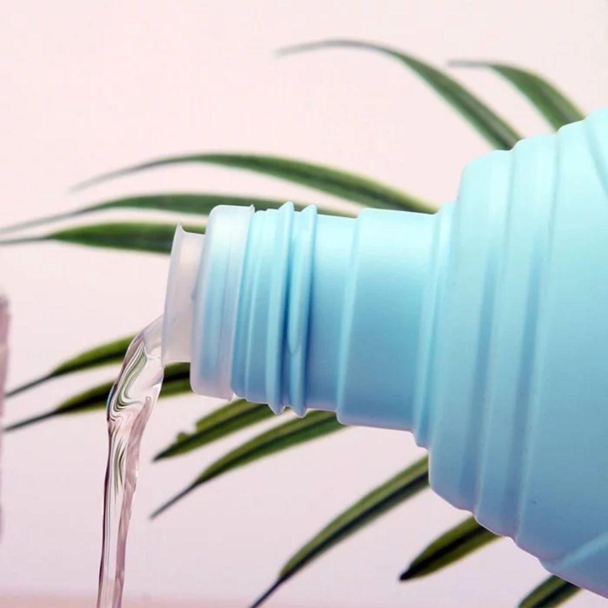 Nước Tẩy Trắng Quần Áo Mitsuei 600ml Nhật Bản – Tẩy Ố Vàng Quần Áo