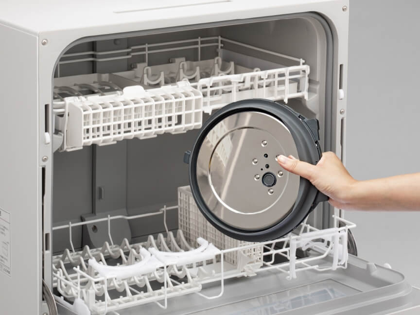 Rửa Được Bằng Máy Rửa Bát | Nồi Cơm Điện SK-R10B