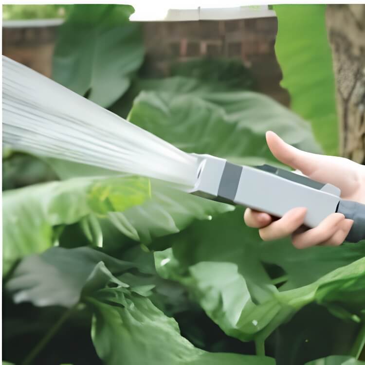 Vòi tưới cây Takagi nano next, bật tắt bằng một chạm